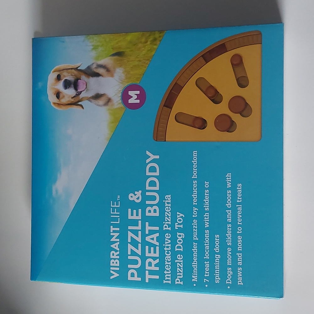 Vibrant‎ Life puzzles & treat Buddy Dog toys medium